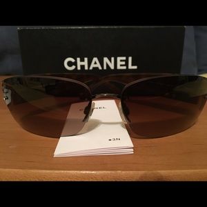 CHANEL sunglasses